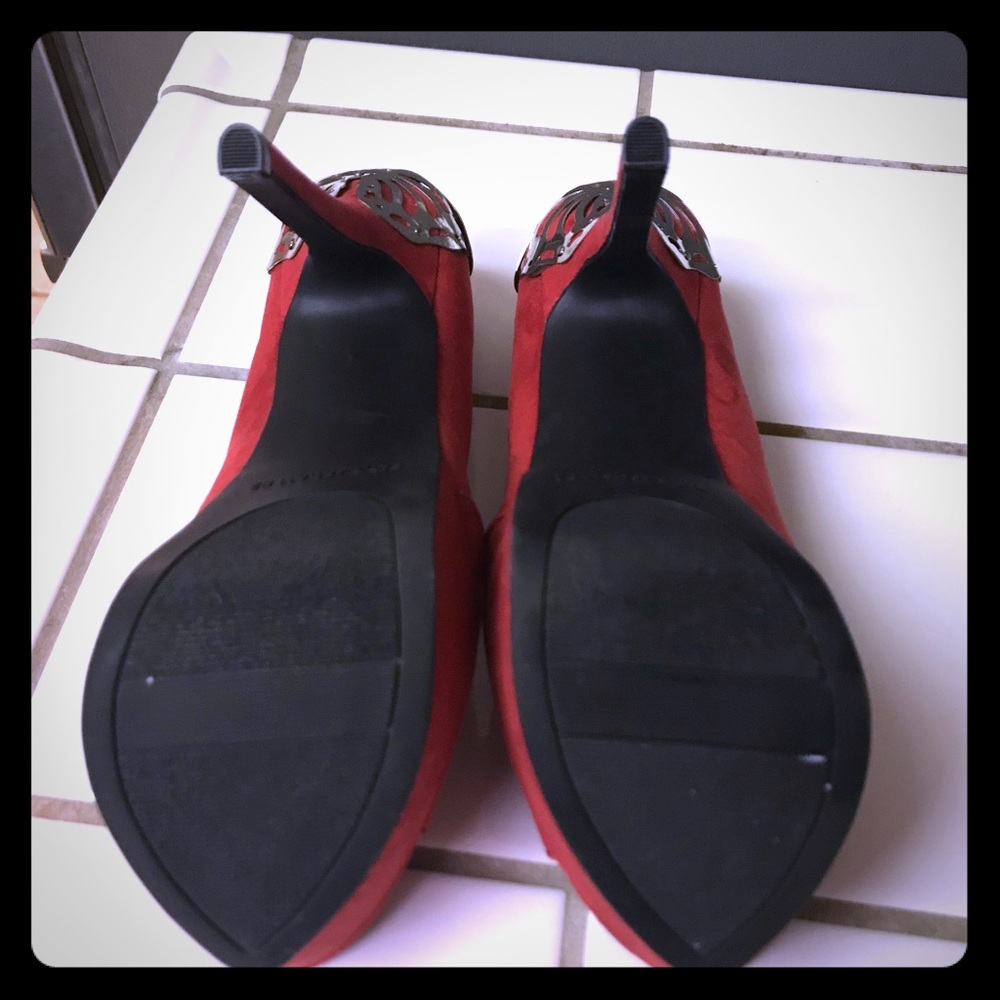 Red sexy heels - Picture 2 of 4